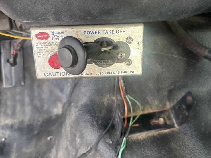 2005-ford-f650-image-30