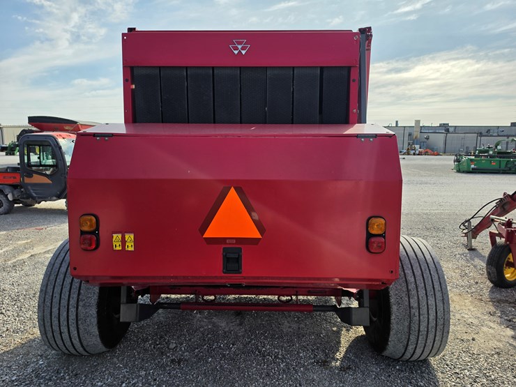 2012-massey-ferguson-2856a-image-9