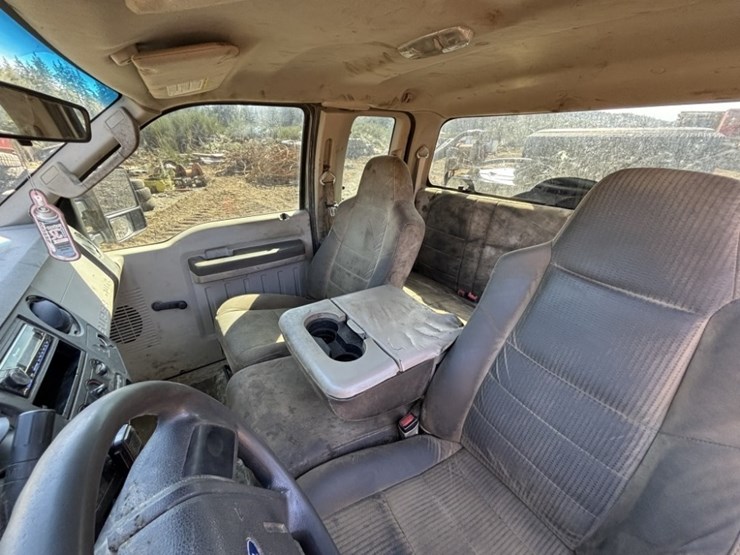 2008-ford-f250-xl-image-16