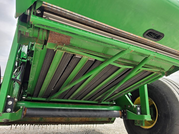 2015-john-deere-469-image-9