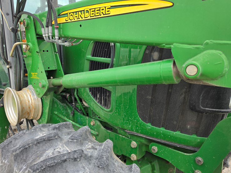 2009-john-deere-6115d-image-8