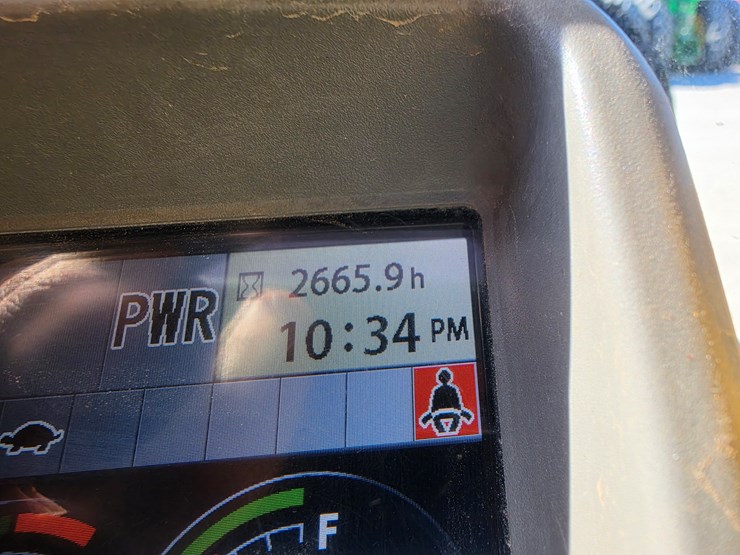 2018-deere-85g-image-11