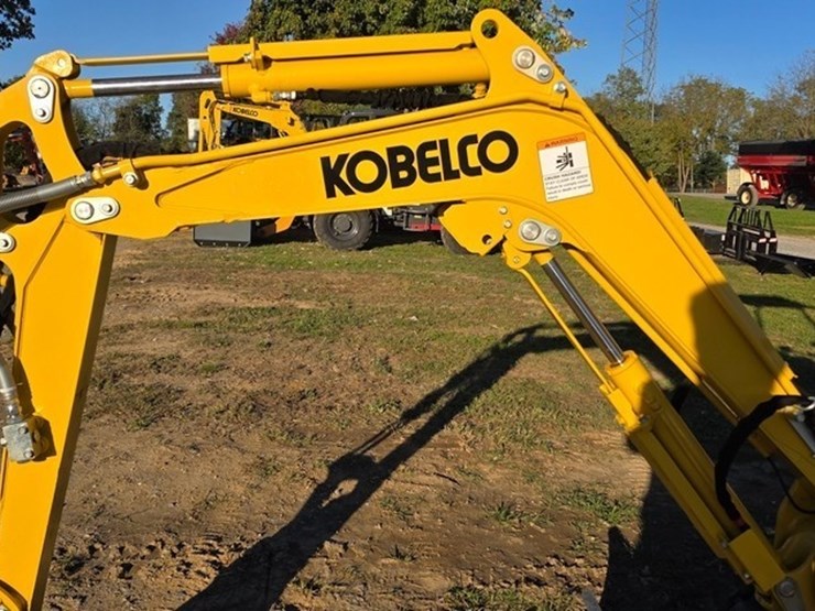 2022-kobelco-sk17sr-image-9