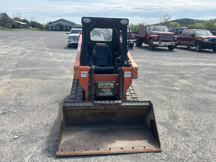 2021-gehl-rt105-image-8