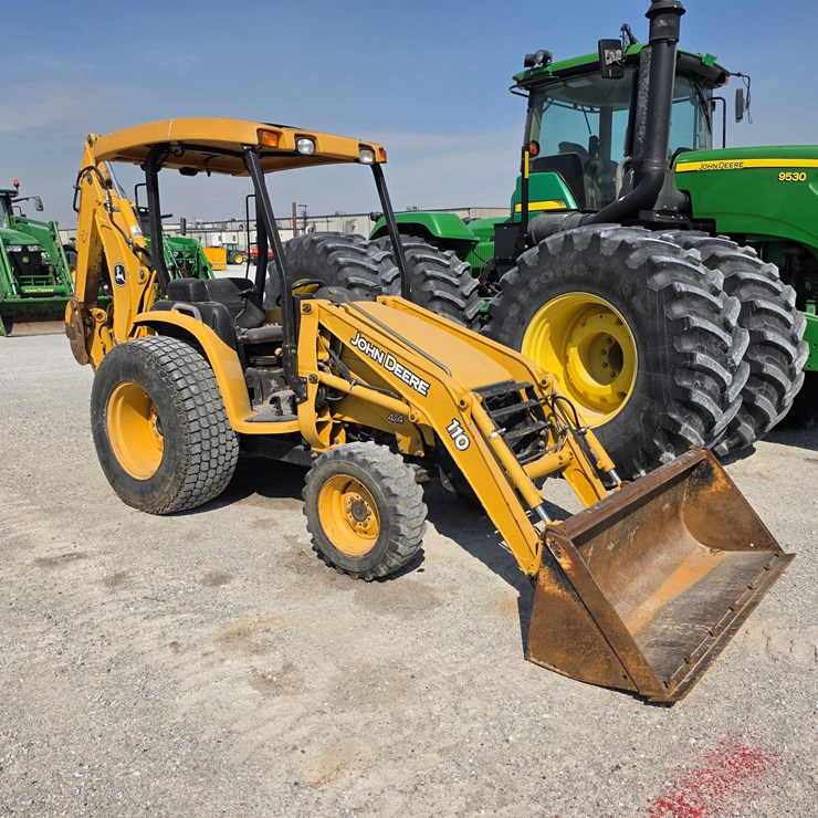 2004 DEERE 110