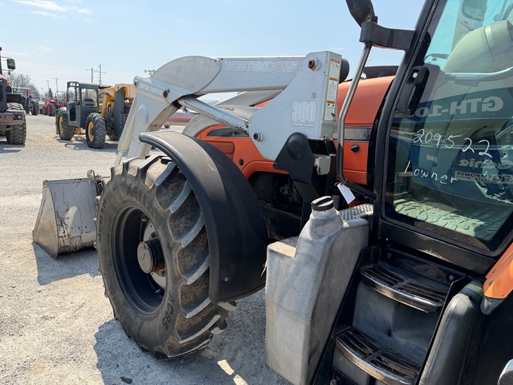 2004-agco-rt100a-image-23