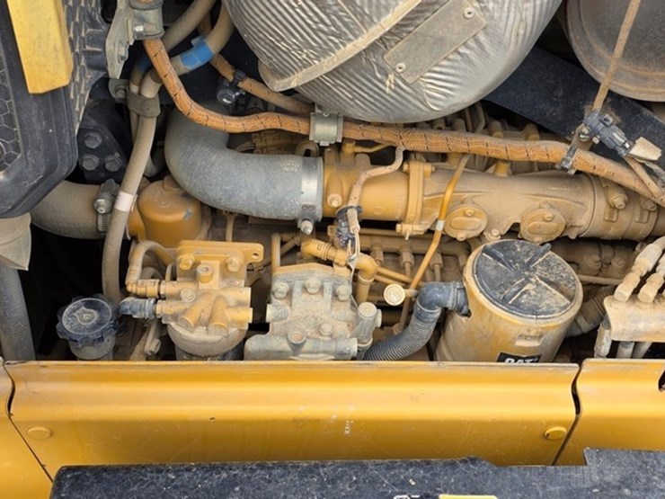 2021-caterpillar-d5-lgp-image-53