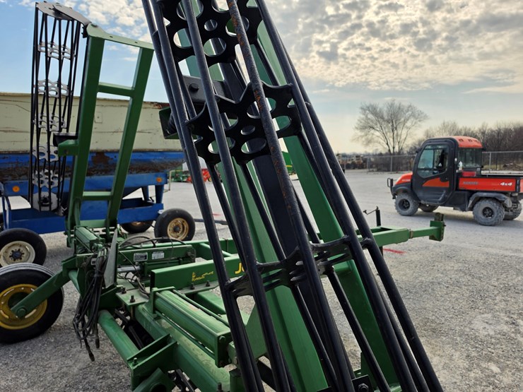 2004-john-deere-200-image-8