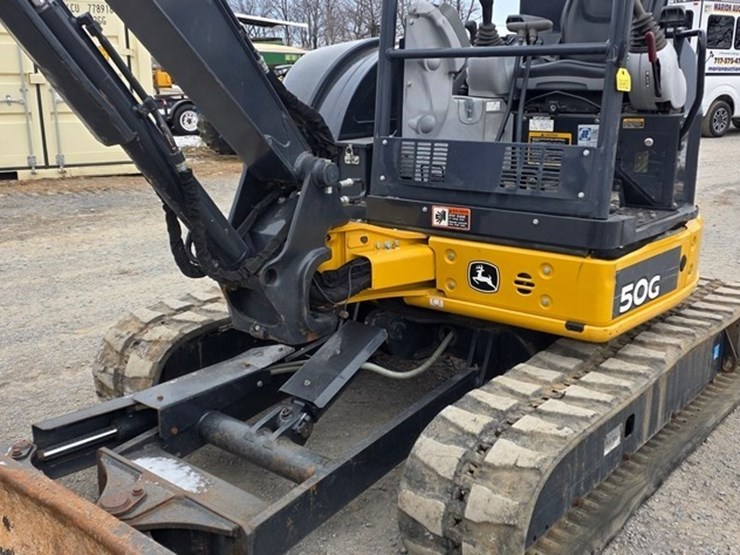 2019-deere-50g-image-12