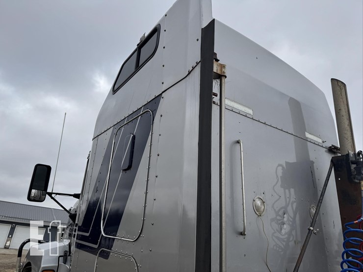 1998-kenworth-t600-image-11