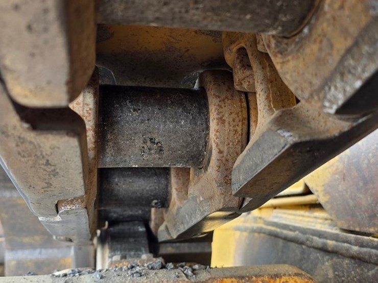 2012-caterpillar-d6t-xl-image-26