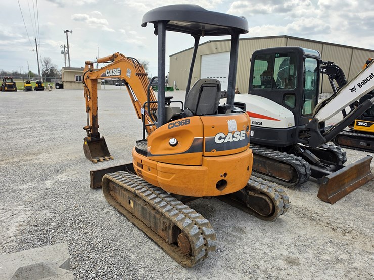 2006-case-cx36b-zts-image-15