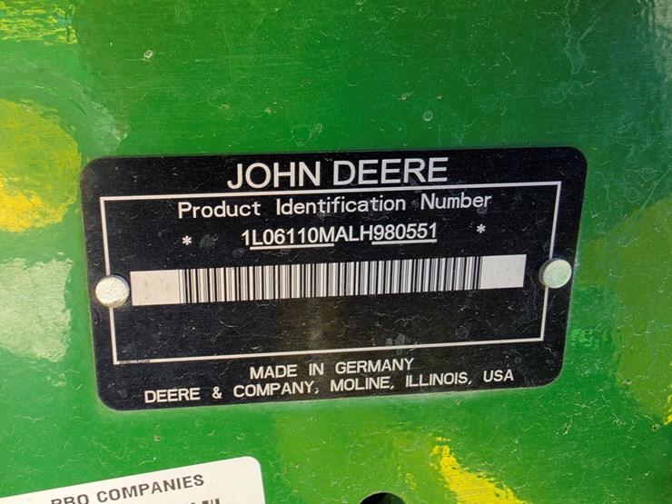 2020-john-deere-6110m-image-19