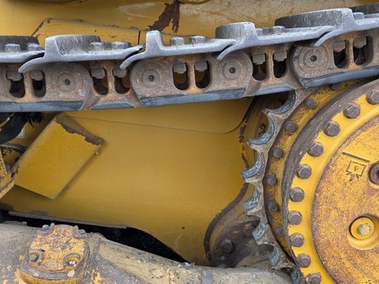 2012-caterpillar-d6t-xl-image-24