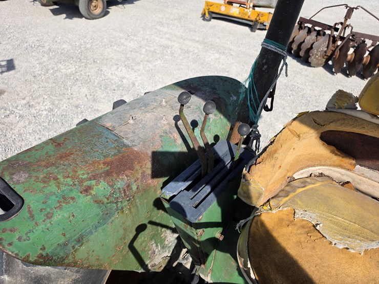 1972-john-deere-2520-image-9
