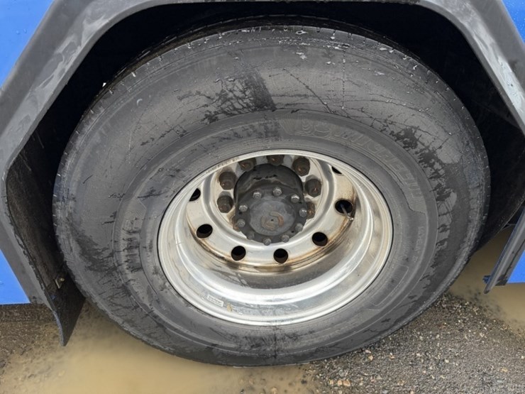 2012-gillig-40'-electric-transit-bus-image-11