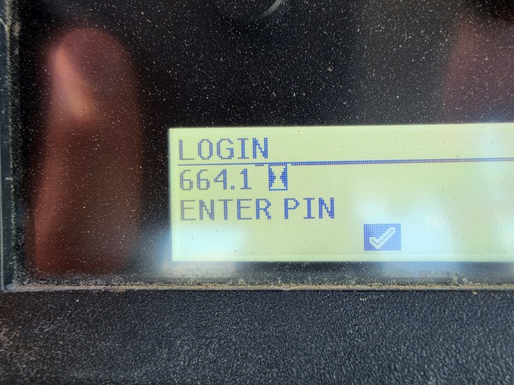 2023-deere-450-lgp-image-13