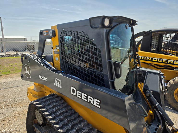 2023-deere-325g-image-24
