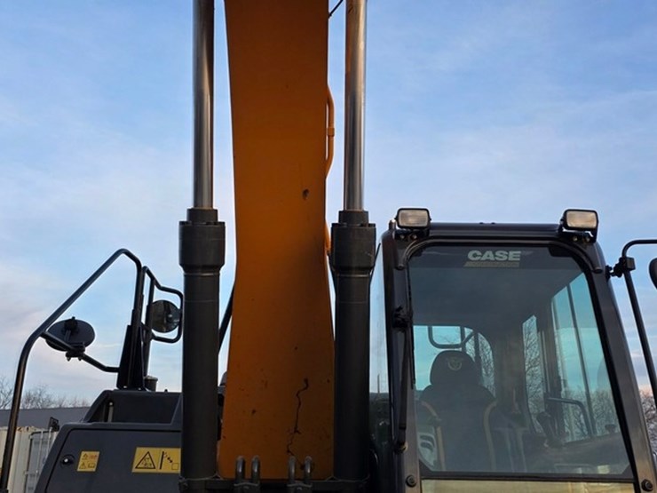 2022-case-cx250d-image-48