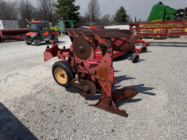 massey-ferguson-57-image-4