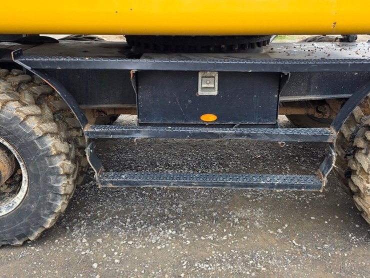 2018-caterpillar-m322f-image-16