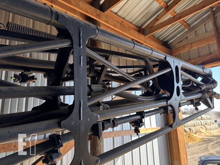 2005-john-deere-4720-image-35