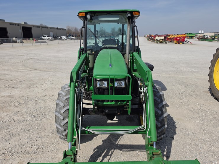2009-john-deere-5101e-image-4