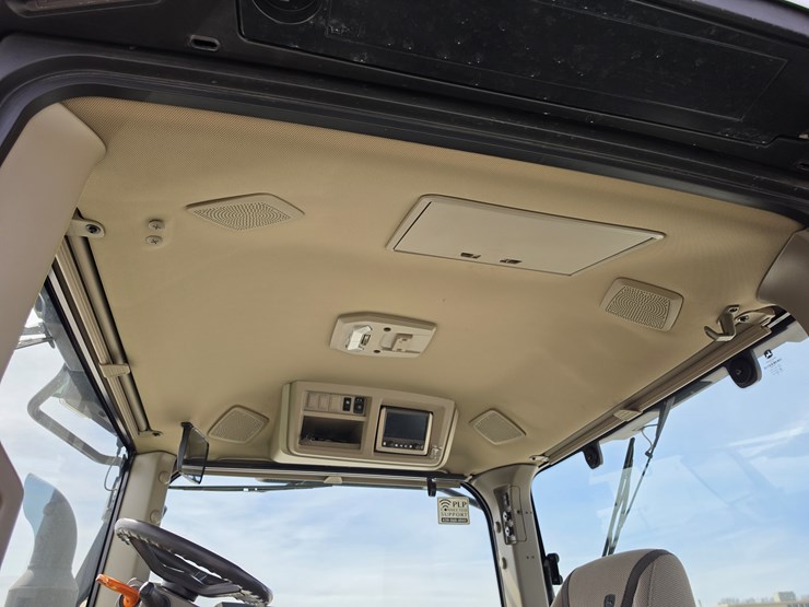 2021-john-deere-7r-210-image-14