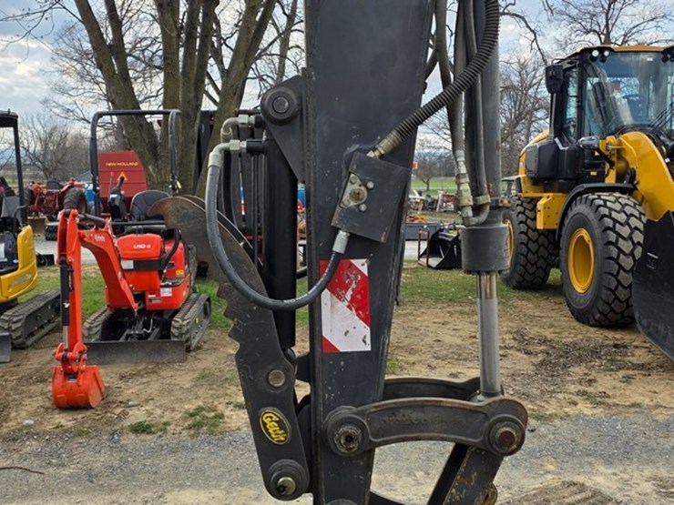 2008-volvo-ecr88-image-10