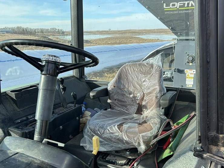 john-deere-4440-image-40