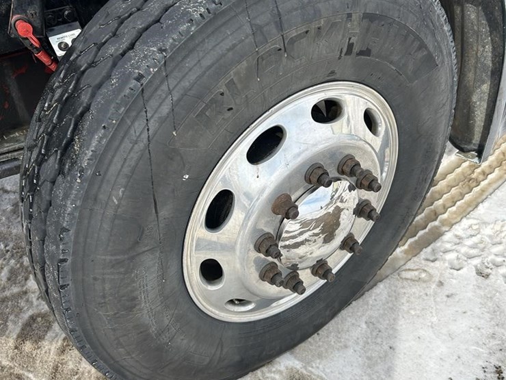 2012-peterbilt-386-image-30