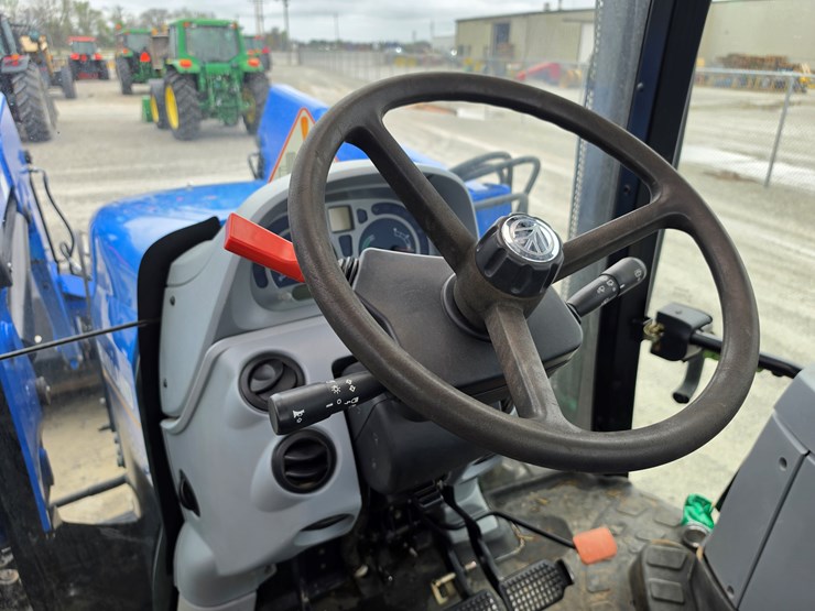 2010-new-holland-t6020-image-19