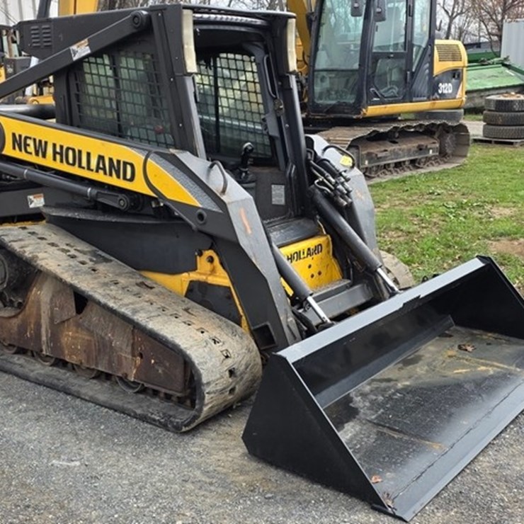 2010 NEW HOLLAND C185