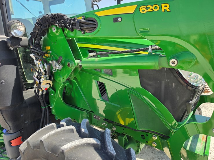 2023-john-deere-6r-130-image-22