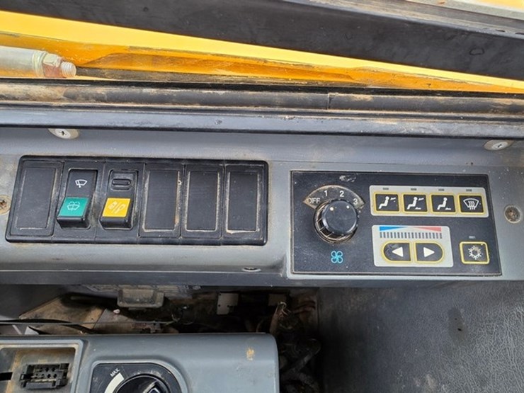 2008-volvo-ecr88-image-63