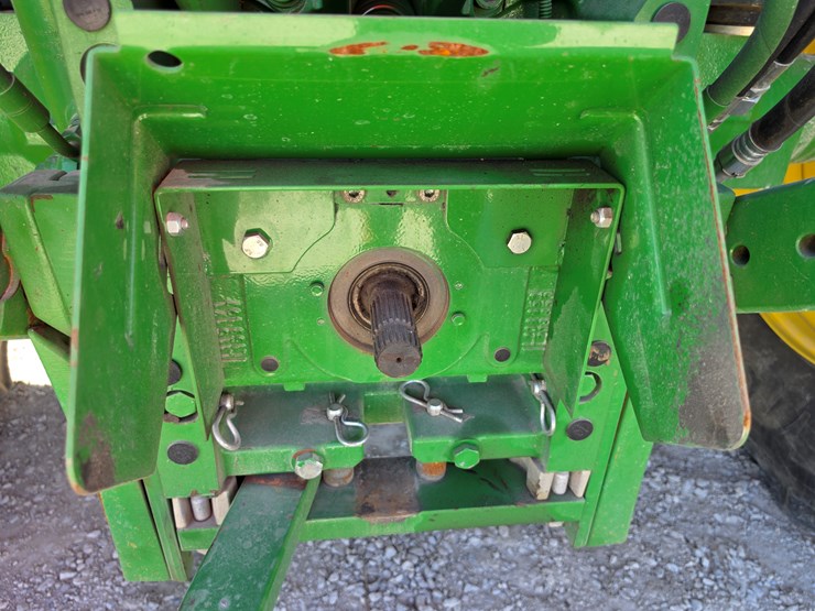 2020-john-deere-6110m-image-15