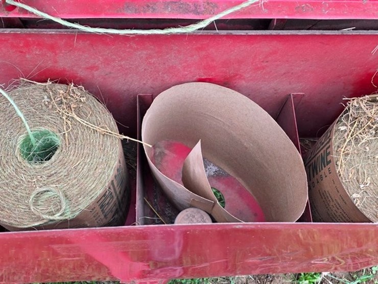 new-holland-273-image-14