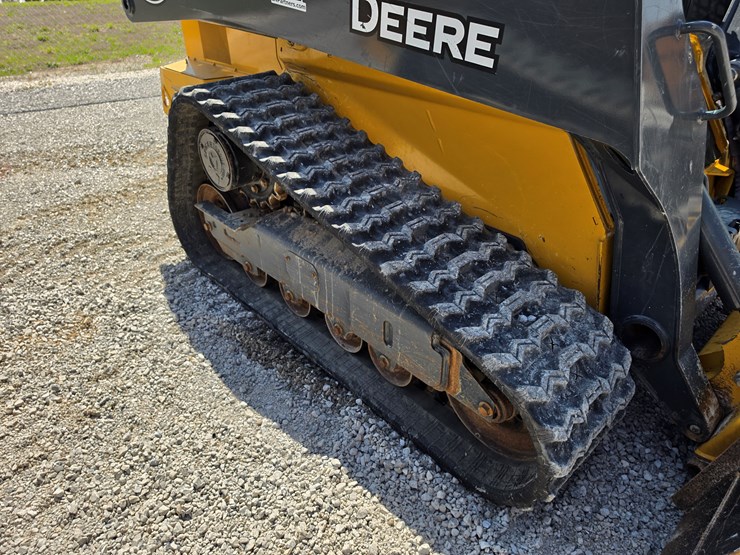 2023-deere-325g-image-23