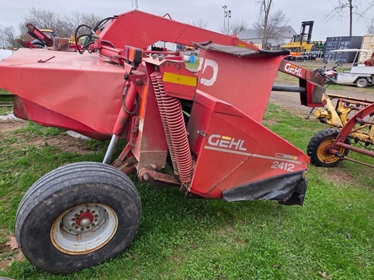 gehl-2412-image-3