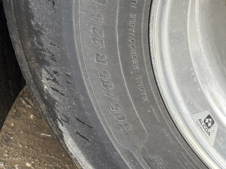 2012-gillig-40'-electric-transit-bus-image-12