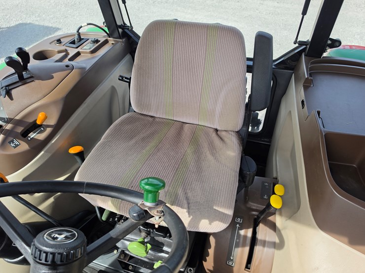 2005-john-deere-5525-image-13