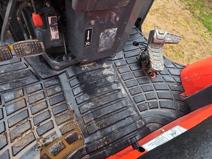 2018-kubota-l47-image-54