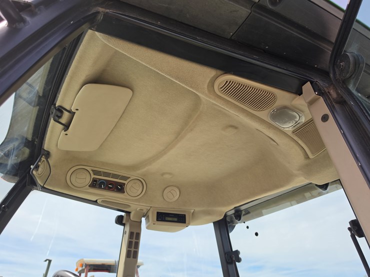 2005-john-deere-5525-image-11