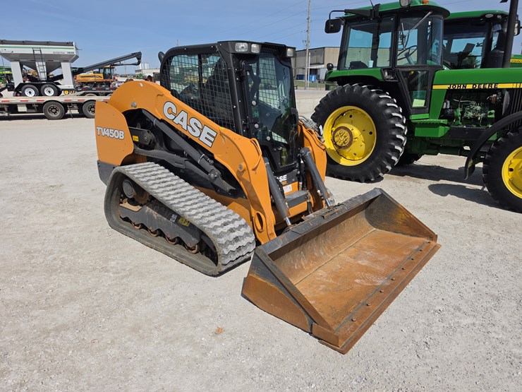 2023-case-tv450b-image-1