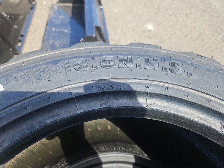 forerunner-10-16.5-tires-image-4