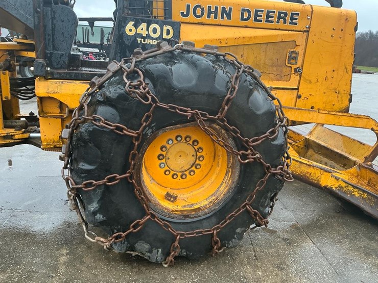 1989-john-deere-640d-image-57