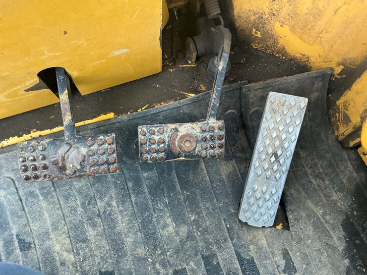 1999-deere-648-image-19