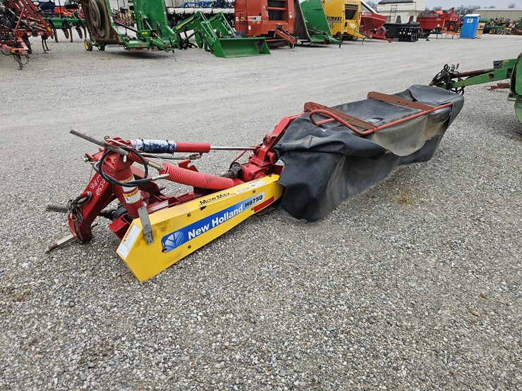 2018-new-holland-h6750-image-3