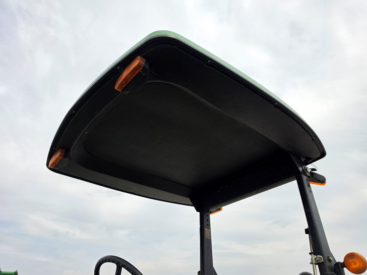 2017-john-deere-6120m-image-9