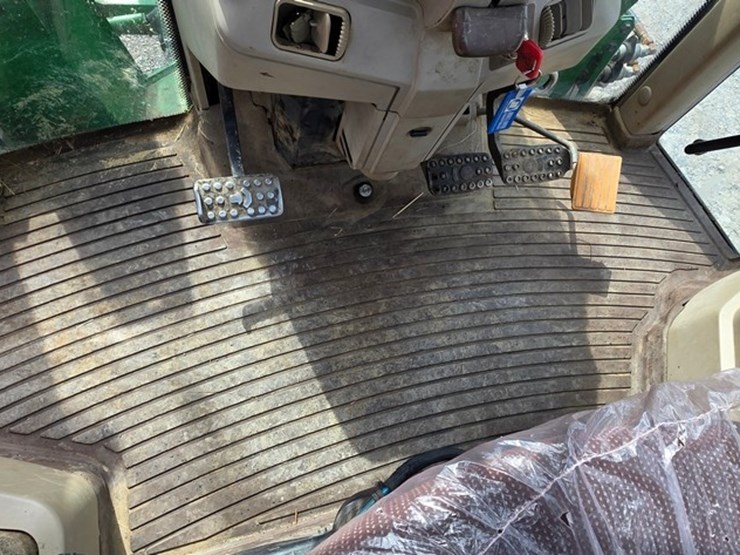 2002-john-deere-6420-image-56